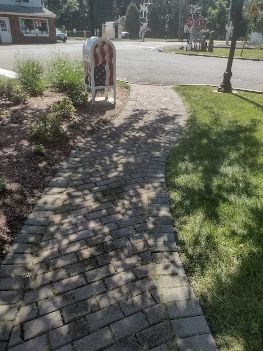 Veterans Plaza Picture 5