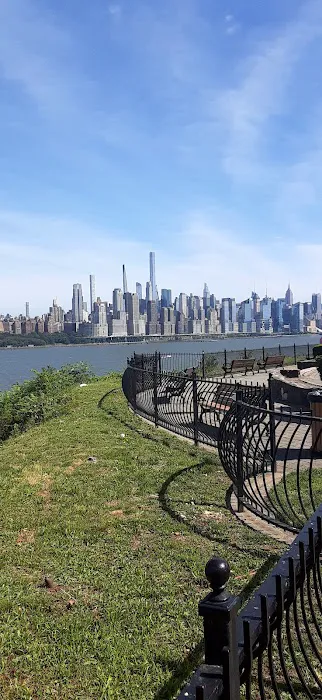 Liberty Skyline Picture 2
