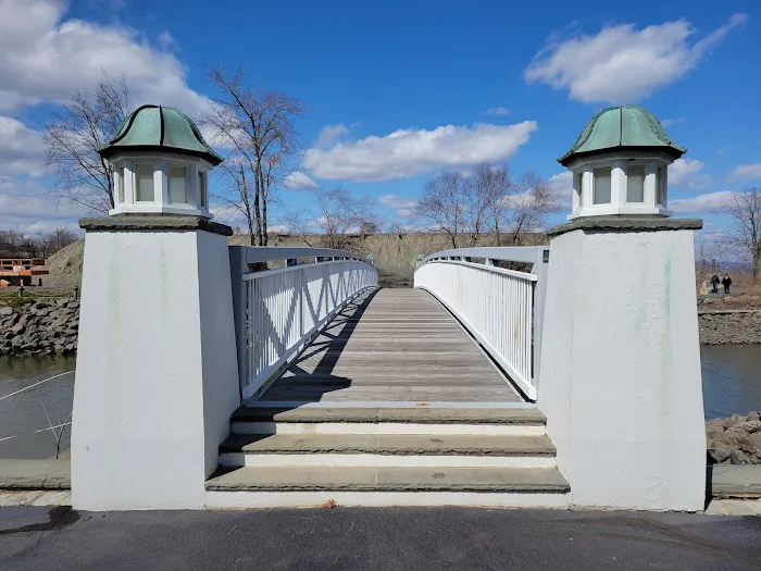 Haverstraw Waterfront Promenade Park Picture 6