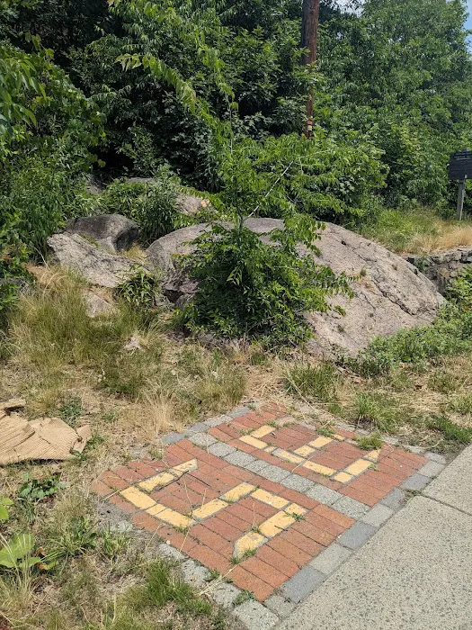 Suffern - Bear Mountain Trailhead Picture 10