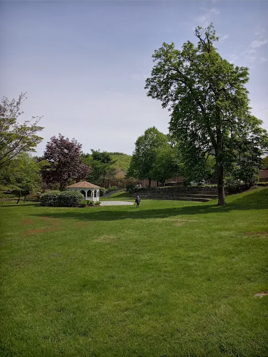 Veterans Memorial Park Picture 6