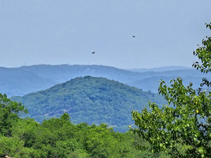 Mountain trail Picture 1
