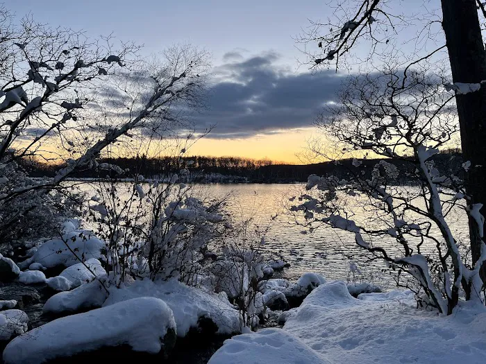 Lake Skannatati Picture 9