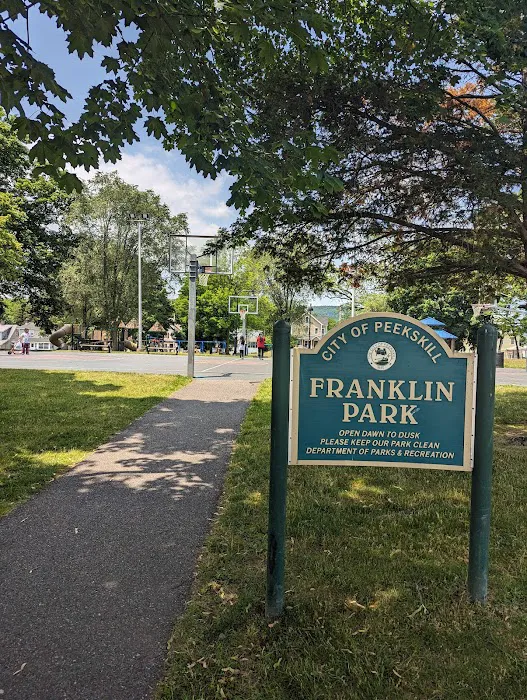 Franklin Park Picture 3