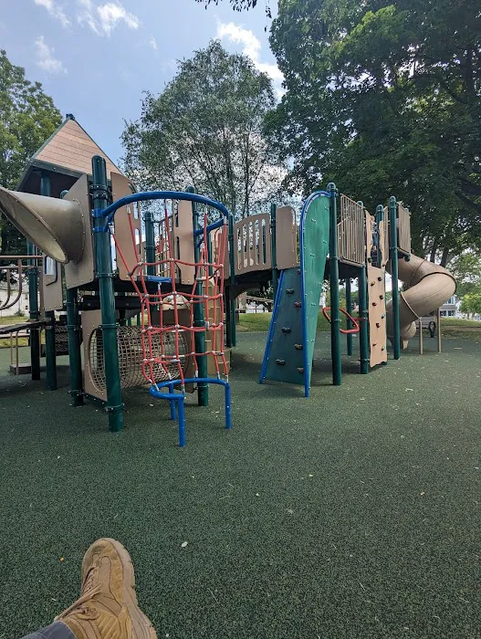 Franklin Park Picture 4