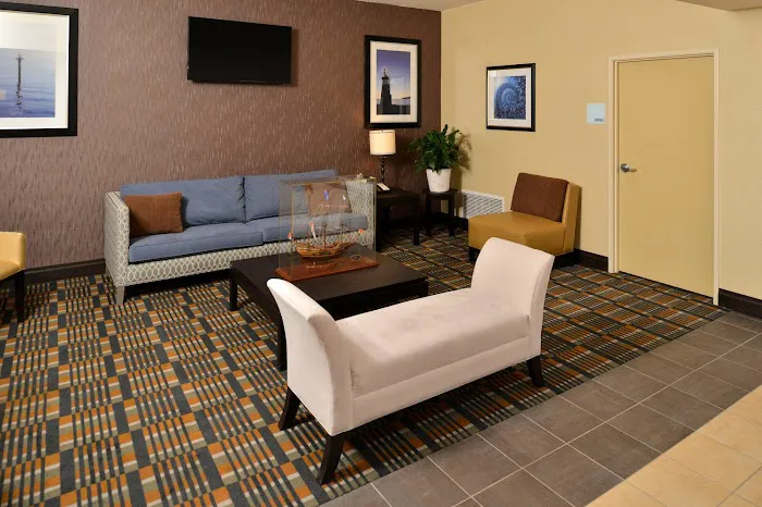 Holiday Inn Express & Suites Peekskill-Lower Hudson Valley by IHG Picture 8