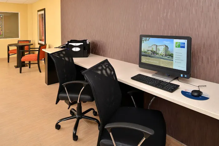 Holiday Inn Express & Suites Peekskill-Lower Hudson Valley by IHG Picture 10