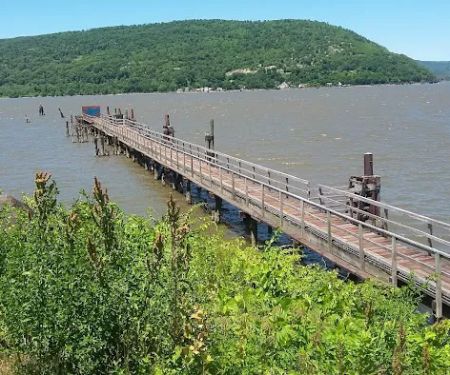 Fleischmann Pier Park