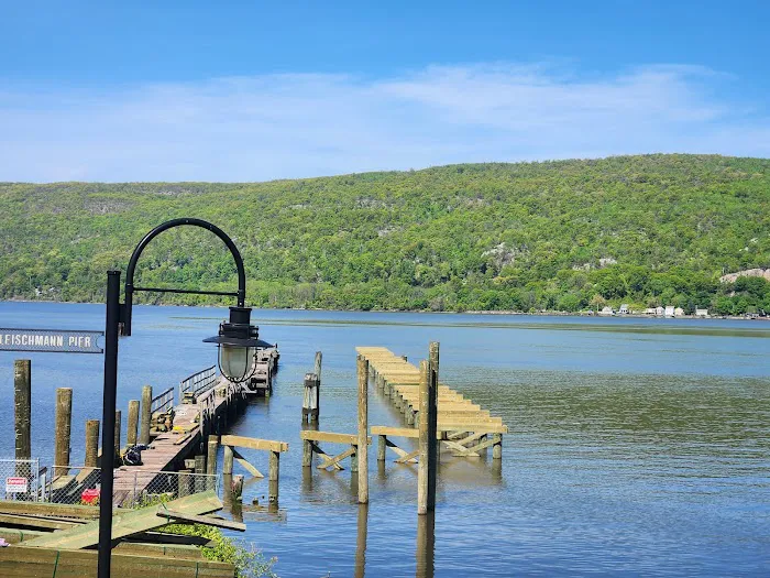Fleischmann Pier Park Picture 3