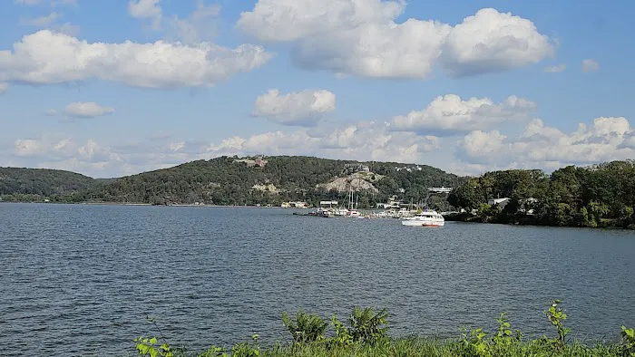 Fleischmann Pier Park Picture 4