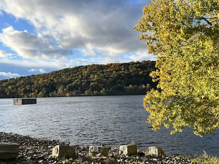 Amawalk Reservoir Fishing Area Picture 8