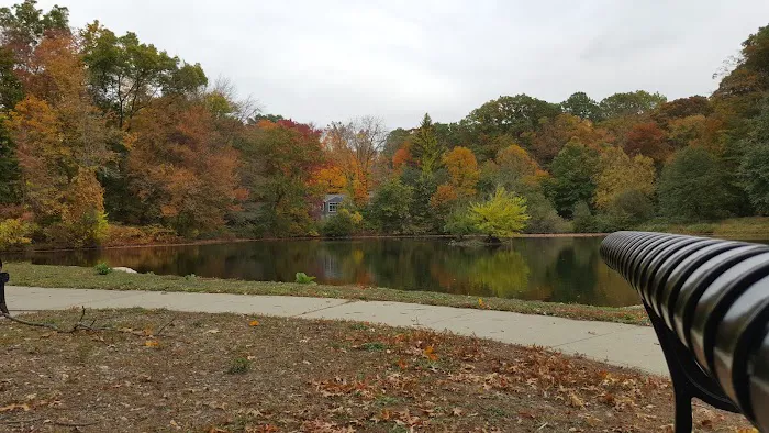 Mill Pond Park Picture 6