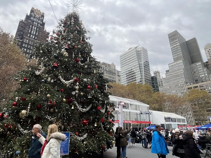 Bryant Park Winter Village Picture 7