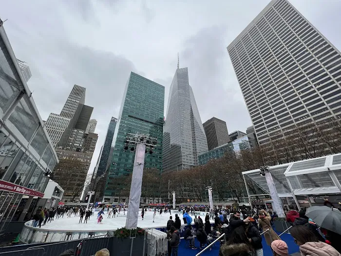 Bryant Park Winter Village Picture 8