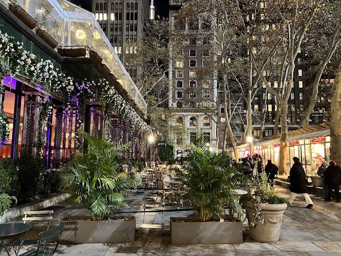 Bryant Park Winter Village Picture 9