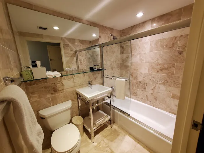 Hotel 32 32 Picture 1