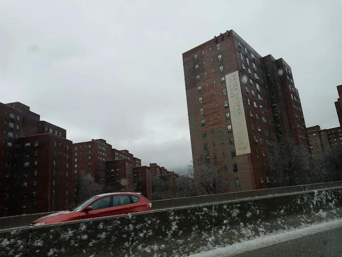 Peter Cooper Village Picture 10