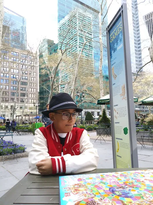 Bryant Park Games Picture 10