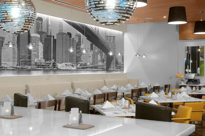 Hilton Garden Inn New York/Times Square Central Picture 10