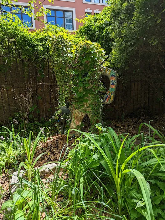 M’Finda Kalunga Garden Picture 3