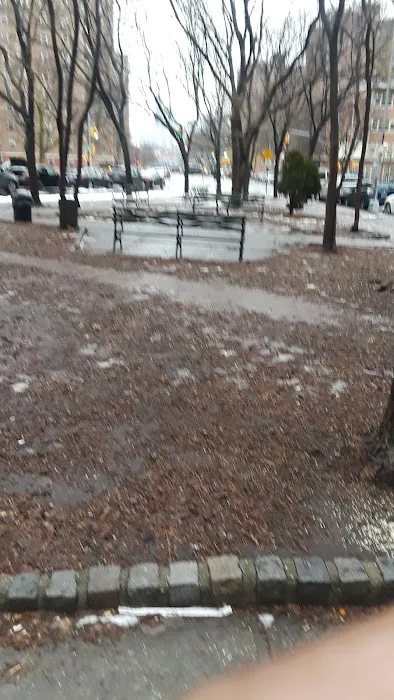 Montgomery Triangle Park Picture 6