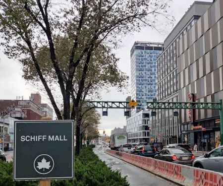 Schiff Mall
