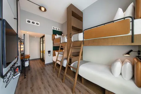 Moxy NYC Lower East Side Picture 5