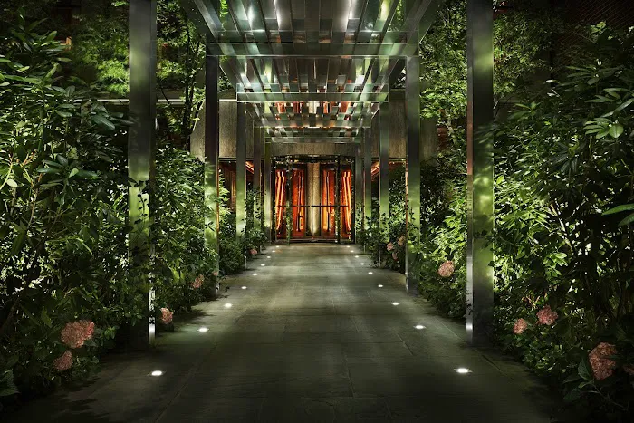 PUBLIC Hotel Picture 6