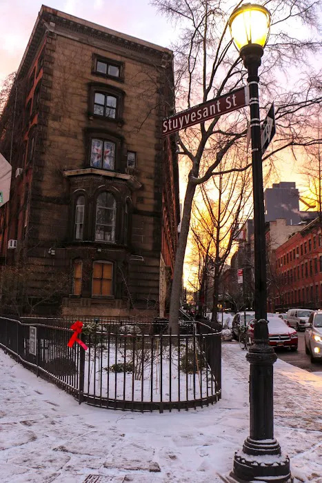 Renwick Triangle Picture 4