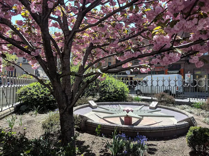 Ukrainian Village Park Picture 7