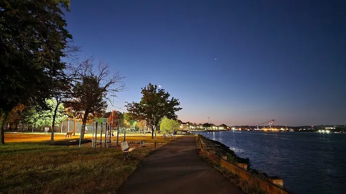 Dennis P. Collins Park Picture 3