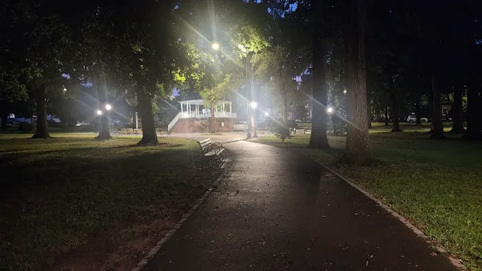 Westerleigh Park Picture 8