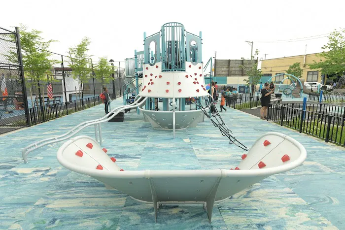 Levy Playground Picture 3
