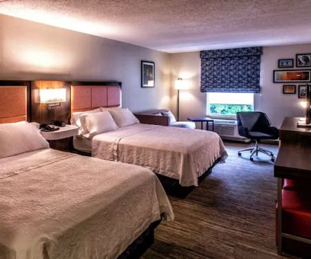 Hampton Inn & Suites Staten Island