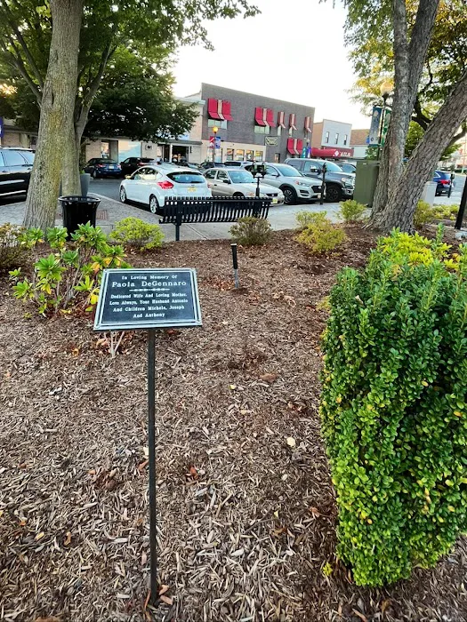 Veterans memorial plaza Picture 5