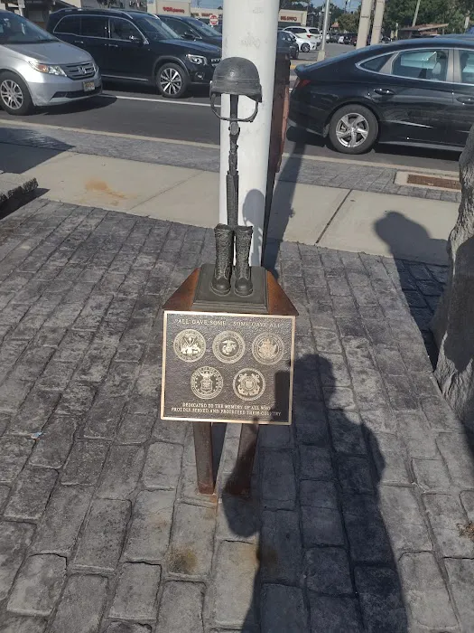 Veterans memorial plaza Picture 1