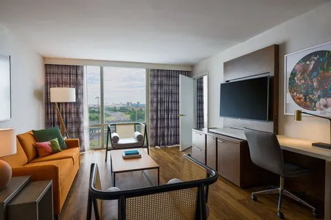 Renaissance Meadowlands Hotel Picture 1