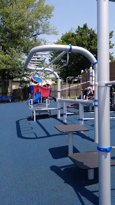 Hilltop Park Picture 7