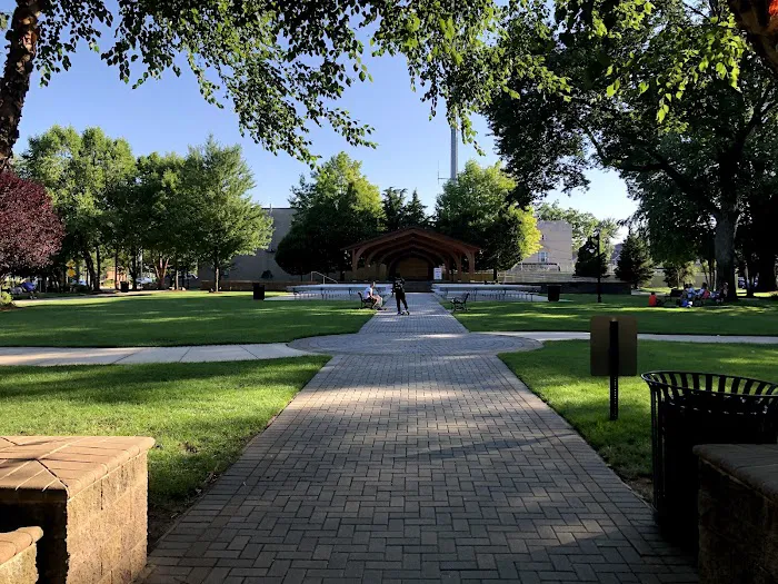 Lyndhurst Municipal Park Picture 4