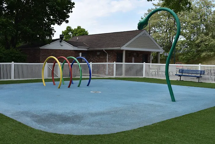 Lyndhurst Municipal Park Picture 3