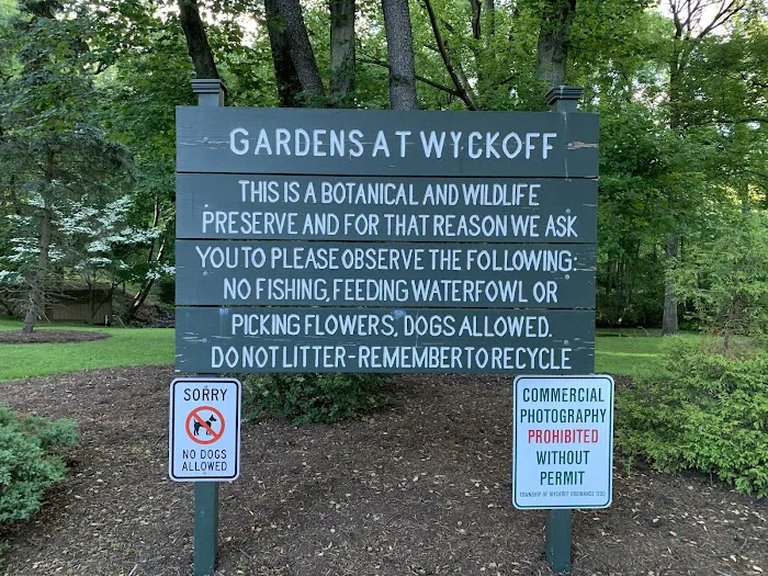 The Gardens of Wyckoff Picture 3
