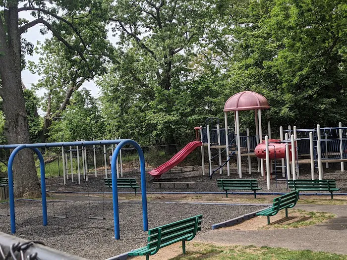 Hofstra Park Picture 9