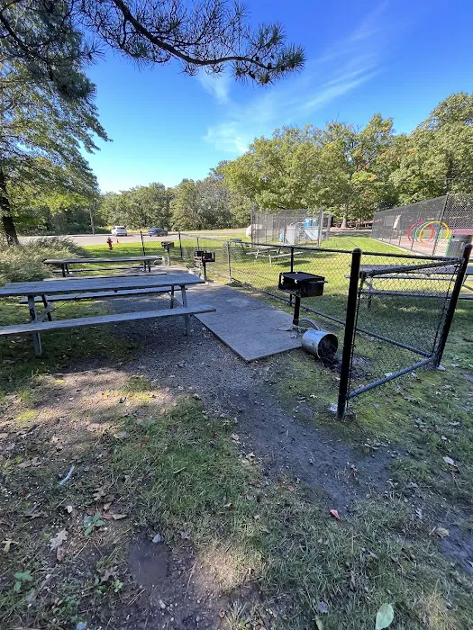 Hofstra Park Picture 5