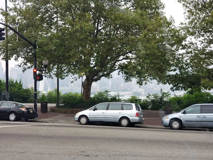 Township of Weehawken Veterans Park Picture 8
