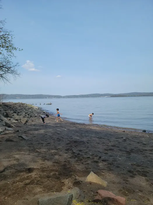 Haverstraw Beach State Park Picture 3