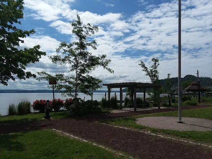 Emeline Park Picture 9