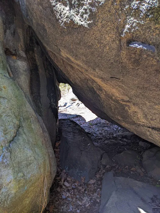 Ga-Nus-Quah Rocks Picture 10