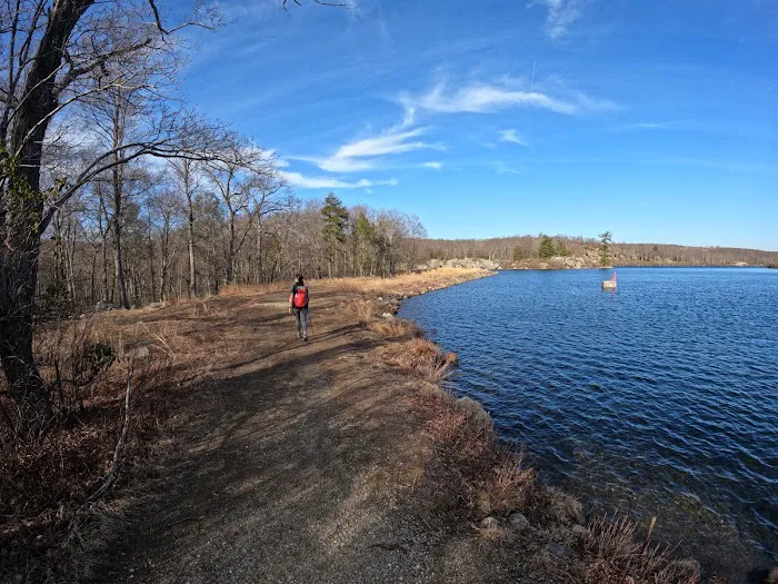Lake Sebago Trailhead Picture 4
