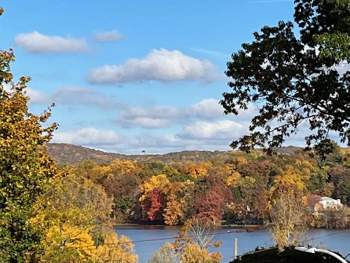 Lake Meahagh Park Picture 4