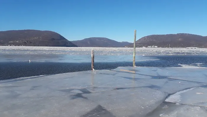 Peekskill Landing Park Picture 5